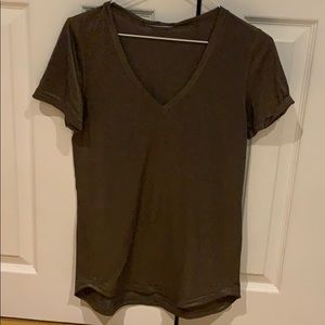 Lululemon T-Shirt